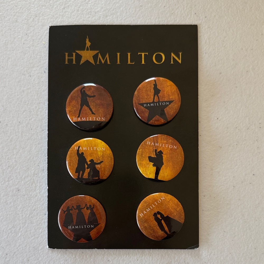 Hamilton Button Set